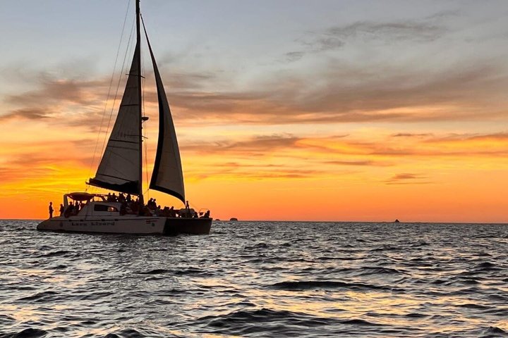Sunset Catamaran Tour in Playa Flamingo