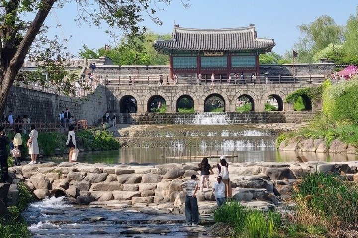 Discover Suwon: UNESCO Fortress & Hidden Gems Private Tour