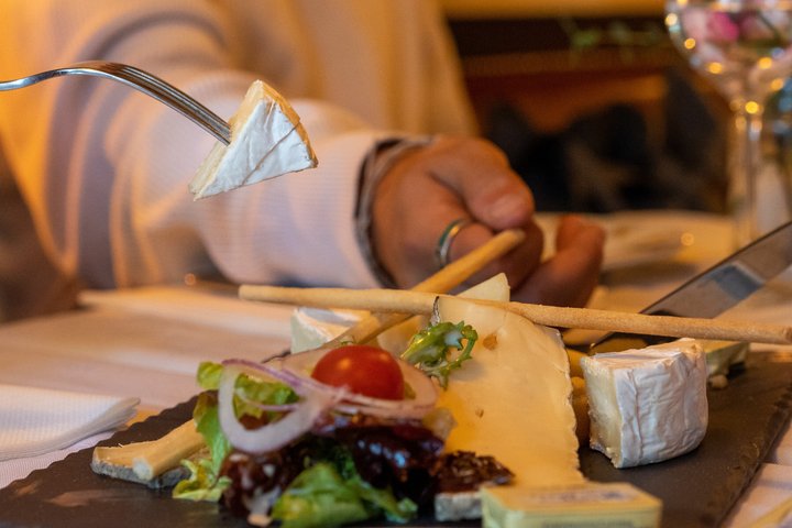 Toulouse Food Tour – A Full French Meal by Do Eat Better