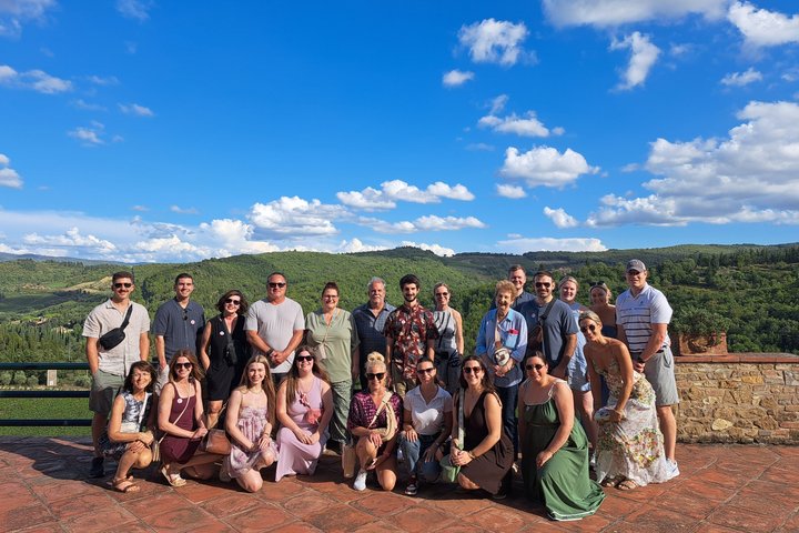 Small-Group Wine Tasting Experience in the Tuscan Countryside