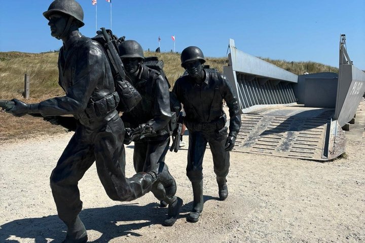 Le Havre Shore Excursion: Private D-Day Beaches Tour