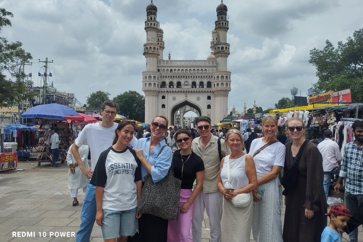 Hyderabad: A Private Full-Day Guided City Tour with Ethnic Lunch