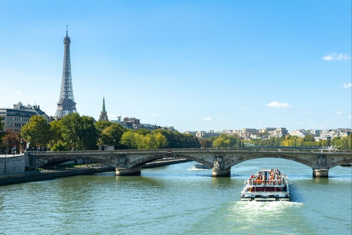 Le Havre Shore Excursion: Private Day Trip to Paris