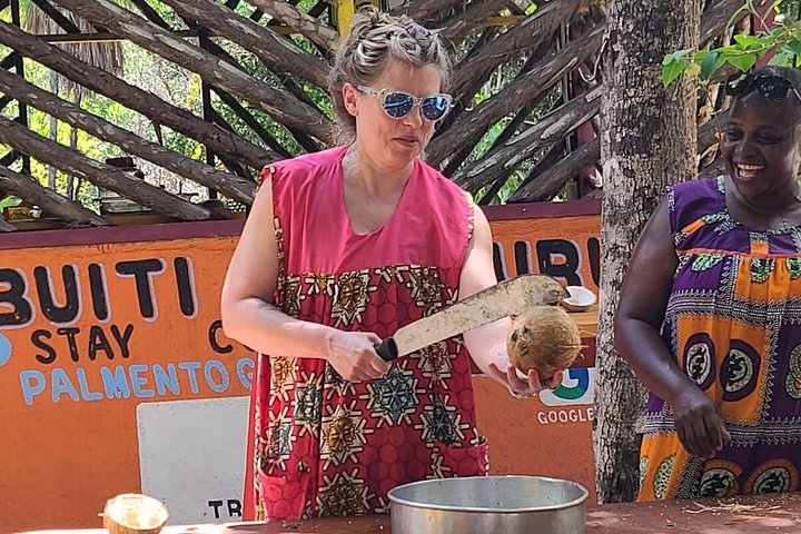 Hopkins Kayaking and Garifuna Cooking Experience