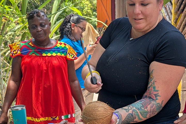 Hopkins Kayaking and Garifuna Cooking Experience