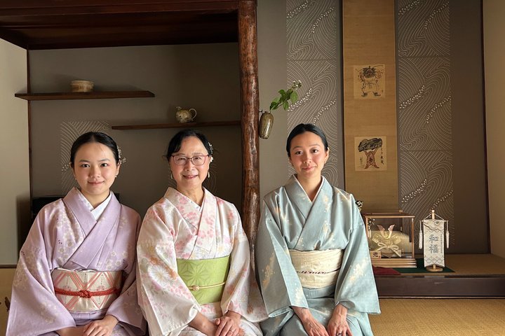 Kanazawa Machiya: Private Tea Ceremony with a Local Tea Master