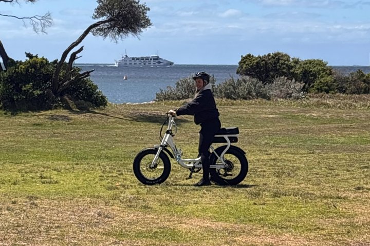 Mornington Peninsula: Self-Guided Bike Tour w E-Bike Option