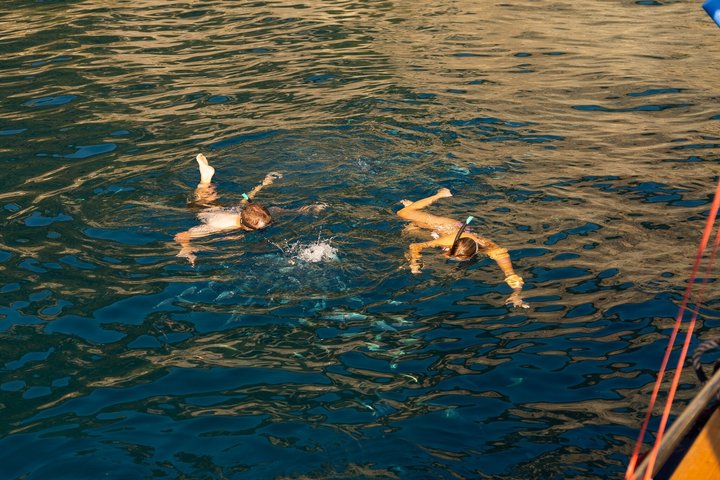 Sunset Boat Tour and Cinque Terre Aperitif from Monterosso