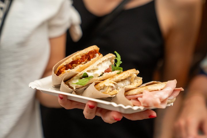 Bologna Small-Group Food Tour with Full Meal & Local Food Expert