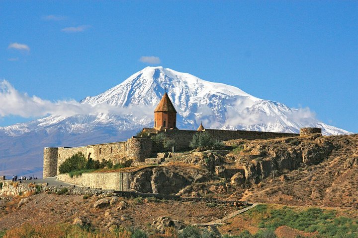 Private 7-8-hour Khor Virap, Garni temple & Geghard monastery trip from Yerevan