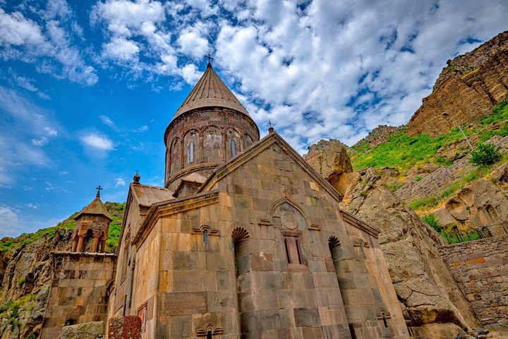 Private Garni Temple, Symphony of stones & Geghard Tour