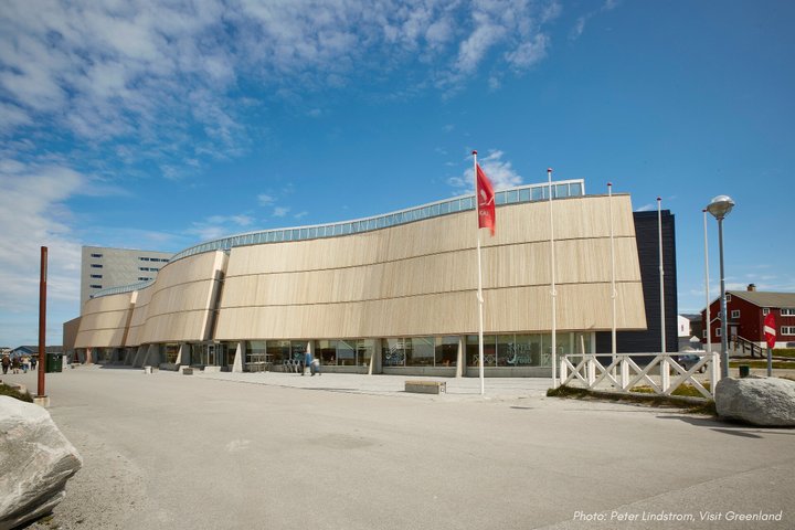 Nuuk City Highlights by Car with Greenlandic Tasting