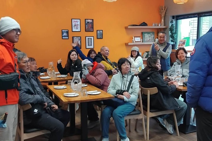Nuuk City Highlights by Car with Greenlandic Tasting
