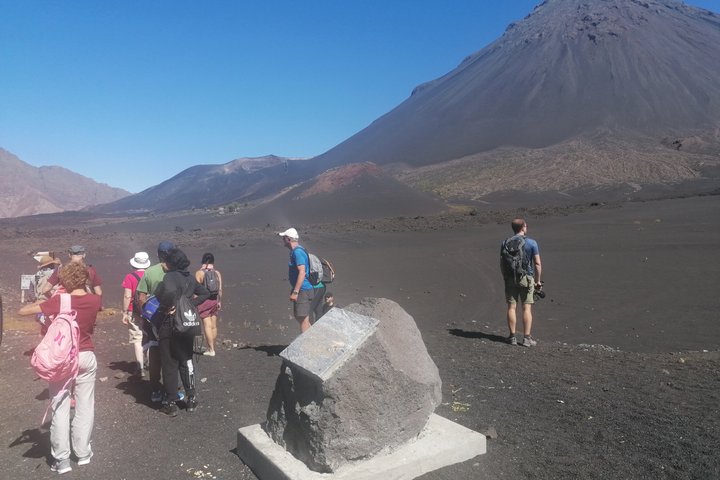Hiking to Petit Pico and the Crater of 2014