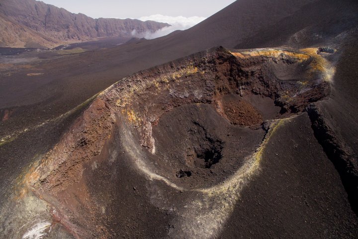 Hiking to Petit Pico and the Crater of 2014