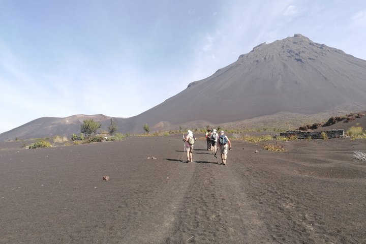 Hiking to Petit Pico and the Crater of 2014