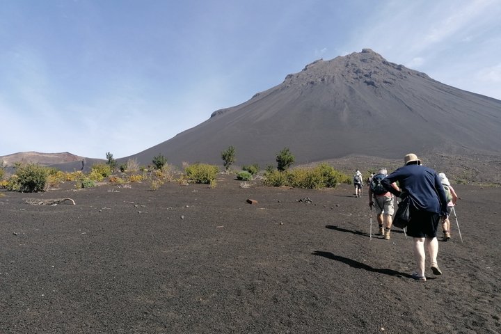 Hiking to Petit Pico and the Crater of 2014