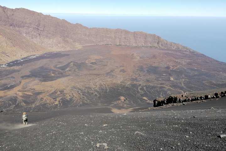 Ascent of Pico do Fogo, Fogo Volcano