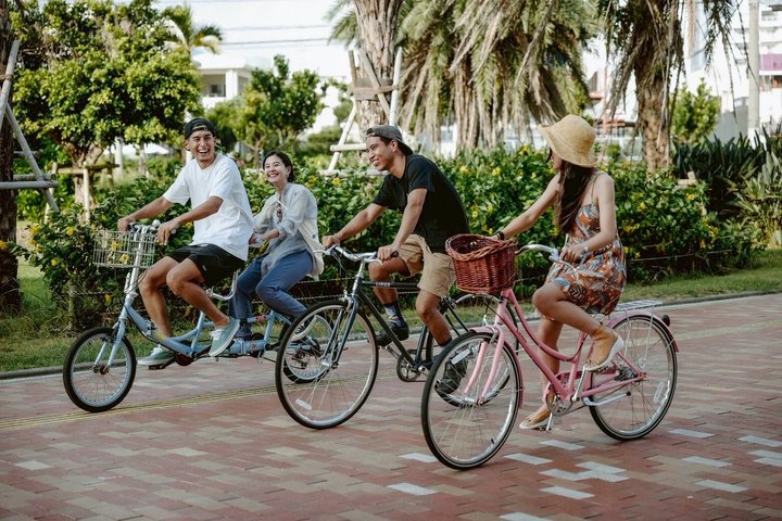 Okinawa Seaside Cycling Bike Tour in Chatan Pick-up available