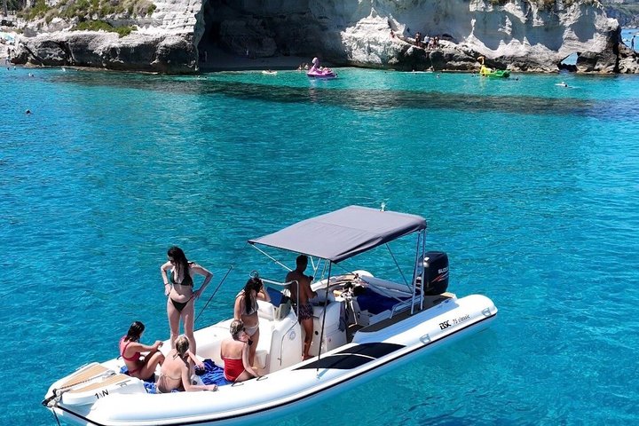 Tropea and Capo Vaticano Boat Tour with Bath Stops