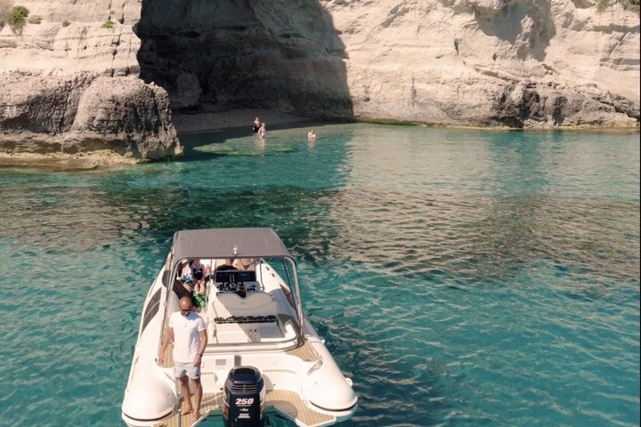 Tropea and Capo Vaticano Boat Tour with Bath Stops