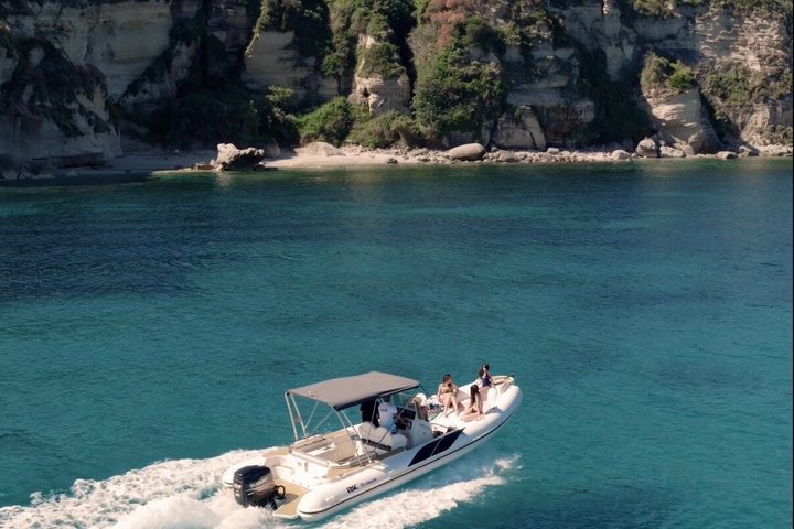 Tropea and Capo Vaticano Boat Tour with Bath Stops