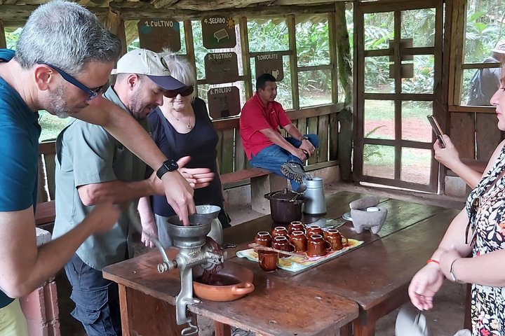 Lake Yojoa Adventure: Waterfalls, Caves & Chocolate Experience