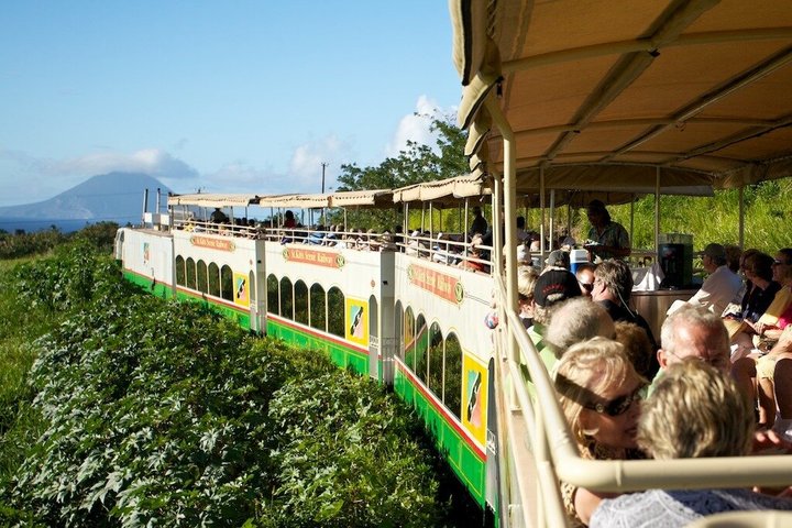St.Kitts Sugar Train Tour and Drinks with Cruise Port Pickup