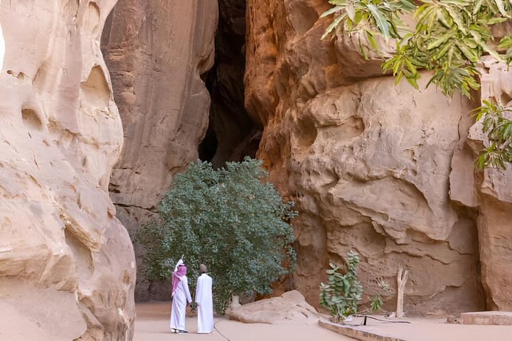 AlUla 2 Day Private Tour with Local Guide