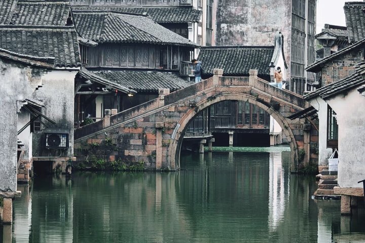 Private Transfer: Shanghai ⇋ Wuzhen Water Town (Door-to-Door)