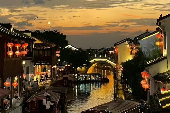 Private Transfer: Shanghai ⇋ Wuzhen Water Town (Door-to-Door)