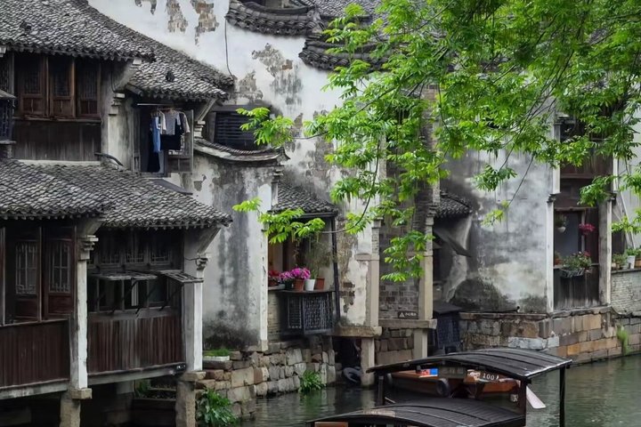 Private Transfer: Shanghai ⇋ Wuzhen Water Town (Door-to-Door)