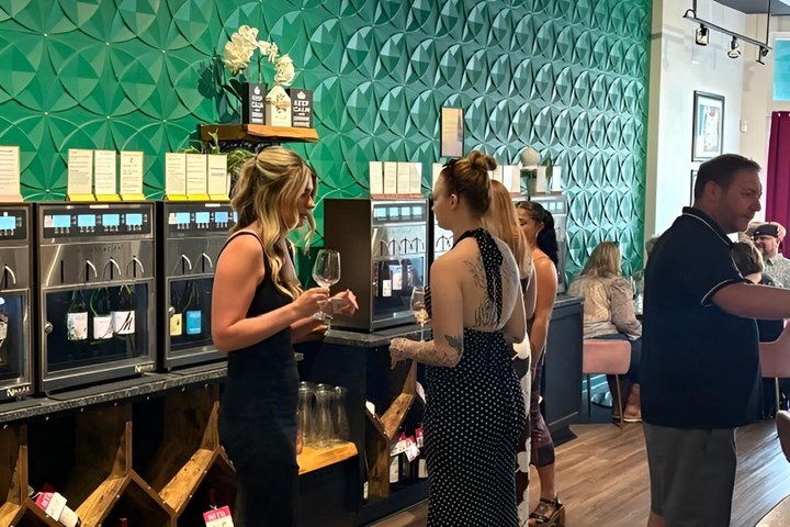 Uncorked in The Land - Wine, Cocktails & City Views