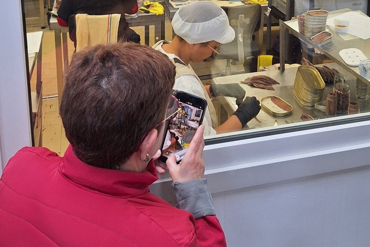 Tour to the Anchovies Factory and Santoña Marshes with Tasting