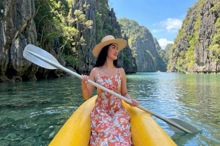 Phang Nga Bay Sea Cave Canoeing & James Bond Island by Big Boat