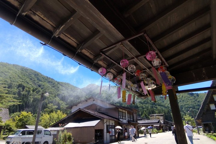 [One-day bus tour departing from Kanazawa Station] Shirakawa-go/Takayama tour platinum route bus tour