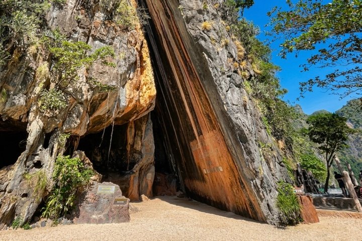 Phang Nga Bay Sea Cave Canoeing & James Bond Island by Big Boat
