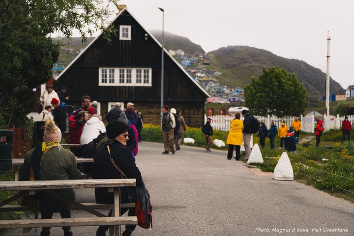 Nuuk Walking Tour with Greenlandic Beers and Arctic Burgers
