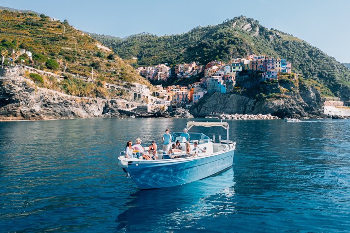 Cinque Terre Boat Tours Experience