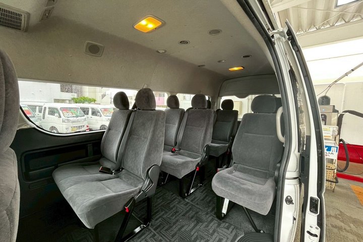 Okinawa Private Airport Transfer to Your Hotel (English driver)