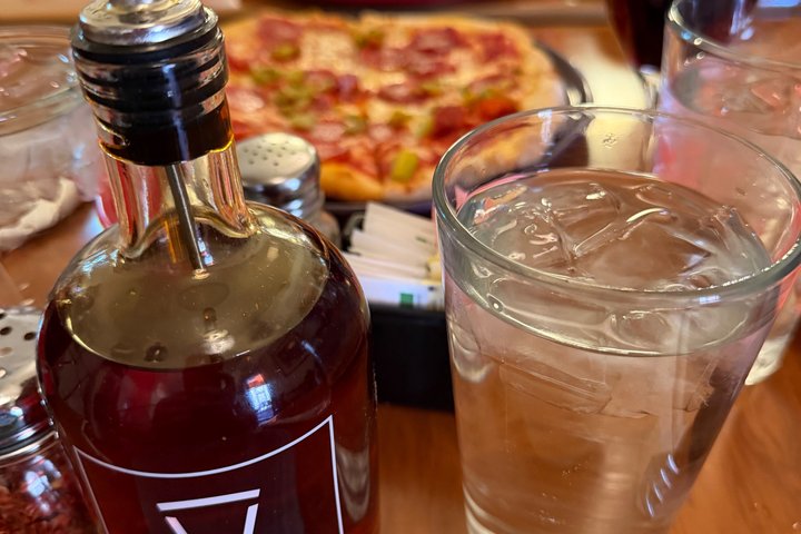 Plaza Sip, Savor, & History Walking Tour in Santa Fe
