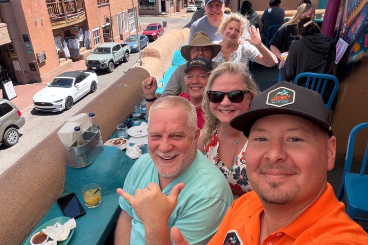 Plaza Sip, Savor, & History Walking Tour in Santa Fe