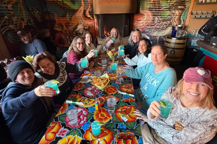 Plaza Sip, Savor, & History Walking Tour in Santa Fe