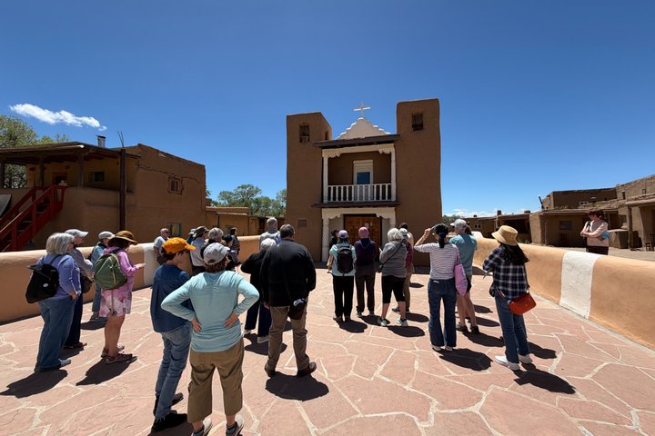 Santa Fe to Chimayo and Taos Pueblo Driving Tour/ Day Trip
