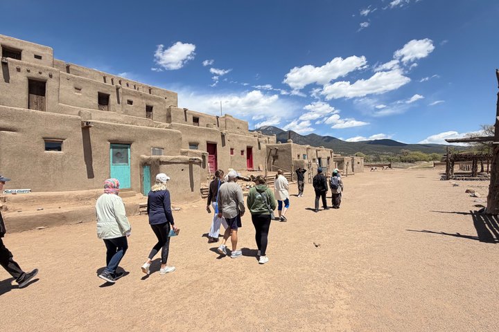 Santa Fe to Chimayo and Taos Pueblo Driving Tour/ Day Trip