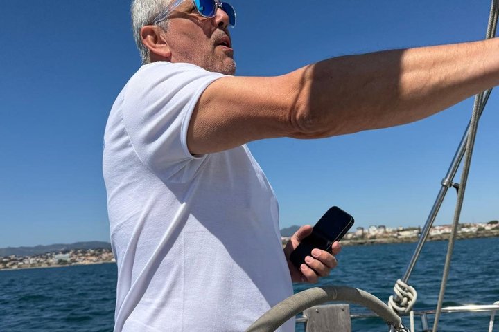 Sailing experience in Cascais