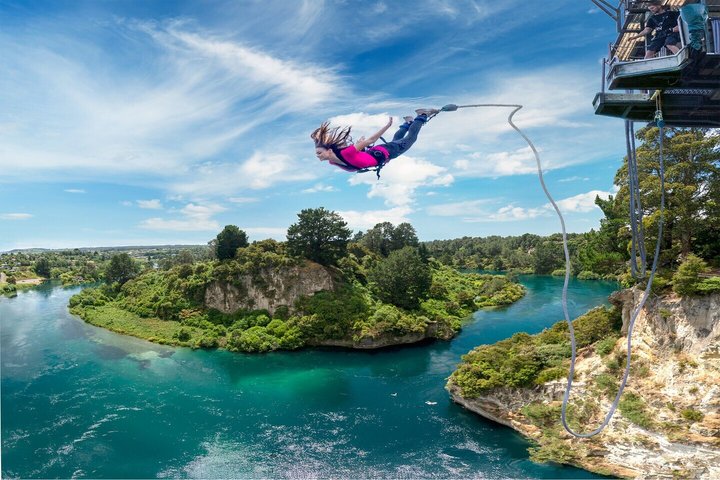 Taupo Bungy Jump New Zealand Water Touch