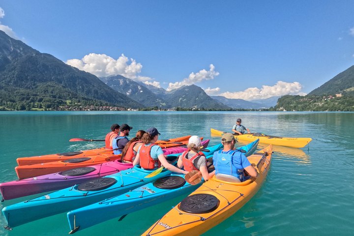 Kayak Tour of the Turquoise Lake Brienz