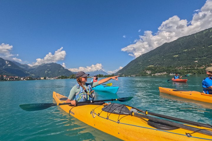 Kayak Tour of the Turquoise Lake Brienz