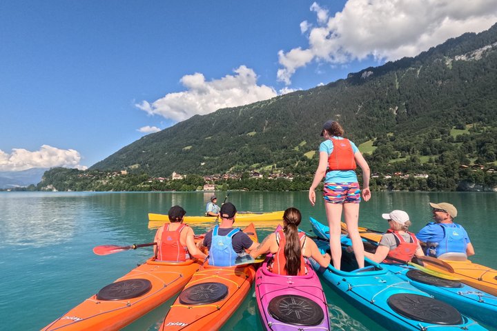 Kayak Tour of the Turquoise Lake Brienz